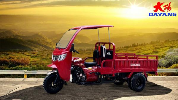 65 km/h Velocidade máxima Diesel Semi Cab Cargo Triciclo Três Rodas Motocicleta 2021 Design