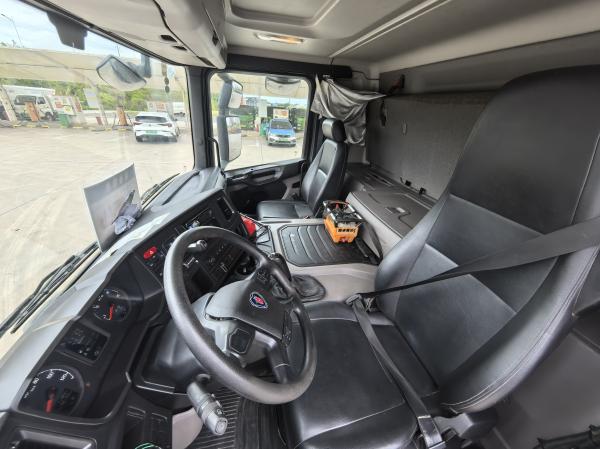 Used 2019 Zoomlion 56m pump truck with Scania chasis cheap price for  sale
