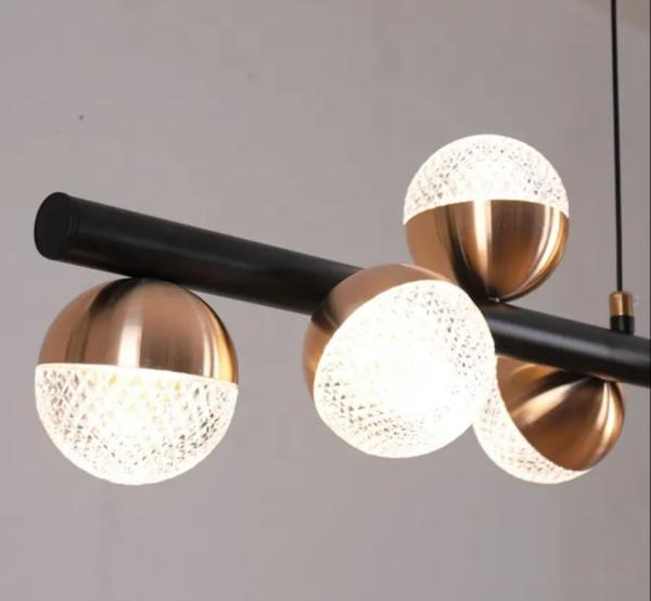 Contrôle du commutateur Grands feux de suspension contemporains en or Installation câblée