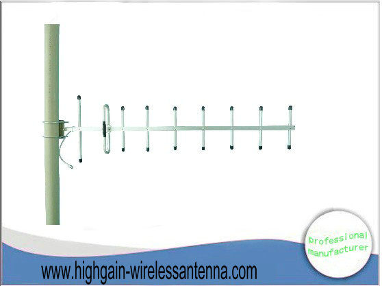 Aluminum Alloy 12dBi Directional Yagi TV Antenna With 9 Element 550MHz - 750MHz