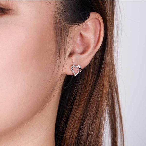Emerald Cut VVS Moissanite Jewelry Heart Stud Earrings OEM