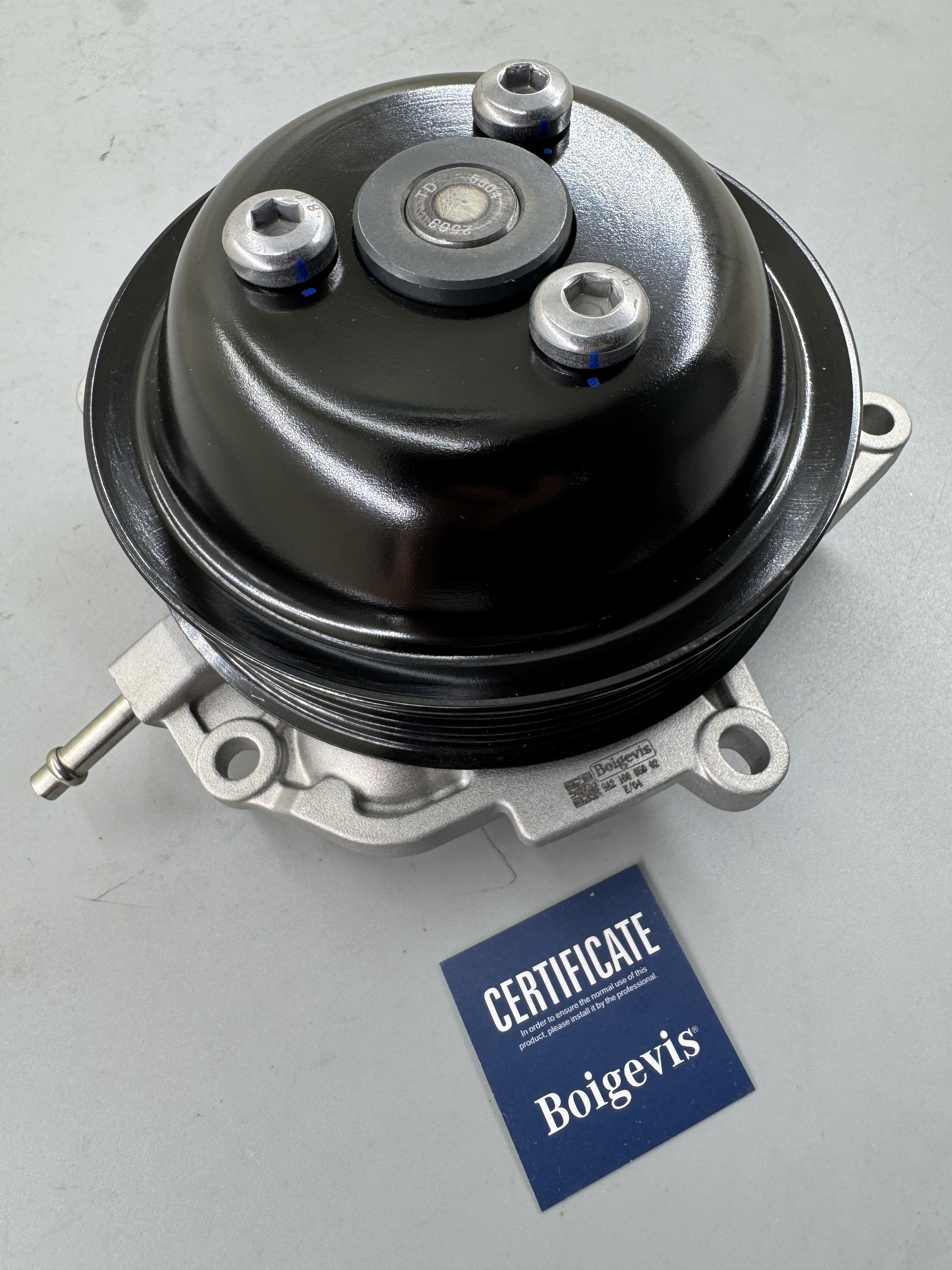 Integrally purchased water pump 9A21 0605 002 for Porsche