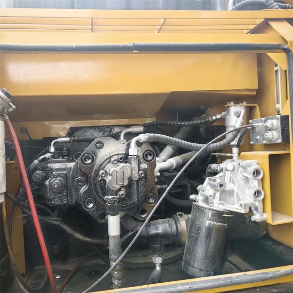 Best Deal on Sany SY215 Second Hand Crawler Excavator with Original Hydraulic Pump