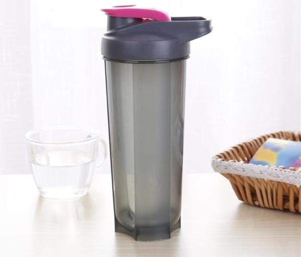 As garrafas de comprimido plásticas destacáveis superiores para exterior, portable ostentam a garrafa plástica daysportable do acessório 7 da garrafa de água