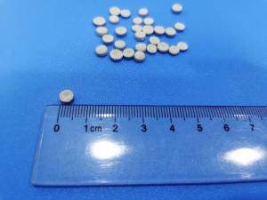 自動物質的な送り装置機械のためのサイズの餌4mmのDesiccant マスターバッチ