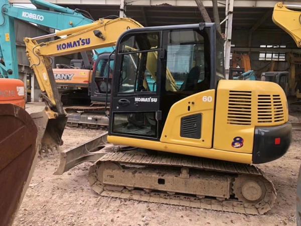                  Used Komatsu PC60-8 Crawler Excavator Secondhand Komatsu 6 Ton MIDI Track Digger             