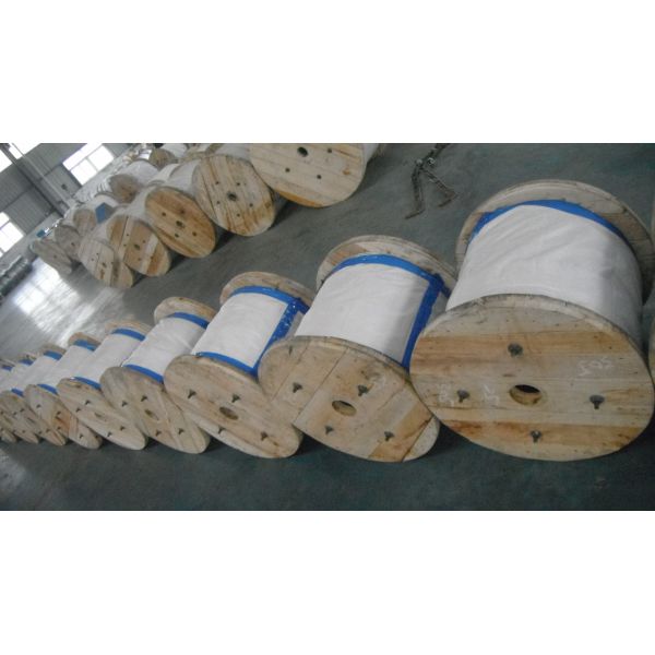 4.77мм гальванизировали стальной провод с сердечником упакованный на барабанчике согласно классу а АСТМ б 498