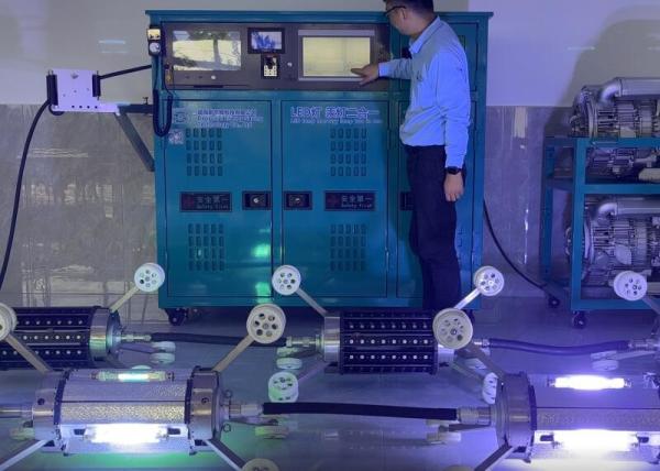 Deux dans un système UV CIPP LED et contrôleur de partage de lumière à haute tension
