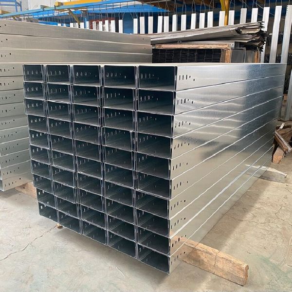 Robust Stainless Steel Hot Dip Galvanised Trunking Corrosion Resistant Coating