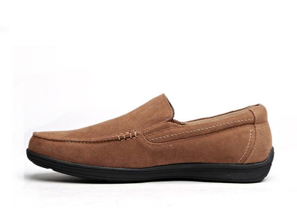 Mocassins redondos da camurça dos homens do dedo do pé de Brown dos preguiçosos de couro respiráveis dos homens para o verão