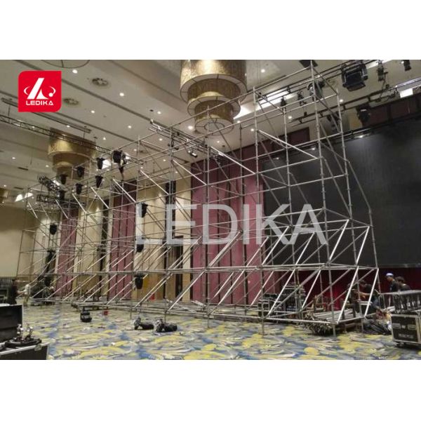 Galvanized Steel Line Array Self - Locking Layer Truss For Outdoor Concert