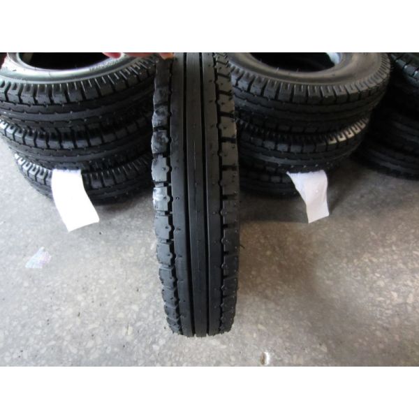 La moto de biais radiale de noir de 8 pouces fatigue 400-8 1.6kg 3.2kg