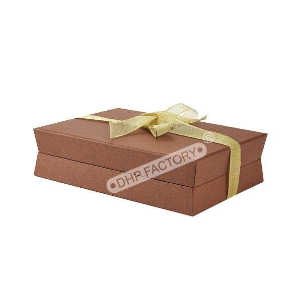 Stylish  Chocolate Gift Boxes With Ribbon Handle And Lid Easy Carrying