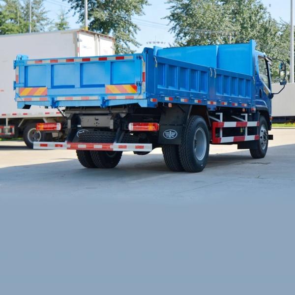 Camion benne FAW 4X2 Benne basculante à l'arrière Remorque basculante