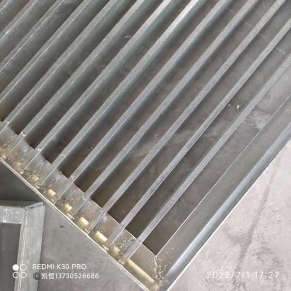 Шкаф погани канализационного резервуара подгонял стальную решетку Q235 Q355