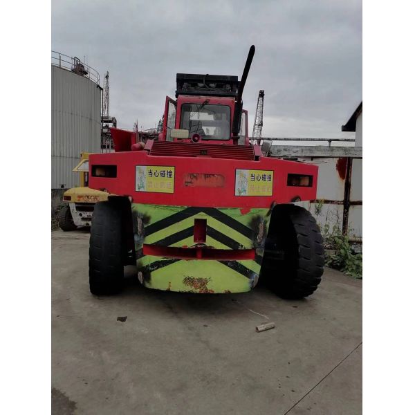 Mitsubishi FD250 2.5 Ton Forklift with Good Condition Container Machine Diesel Engine