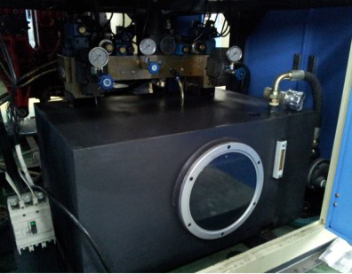 PET Mineral Water Bottle Blowing Machine , Extrusion Blow Molding Machine / Equipment