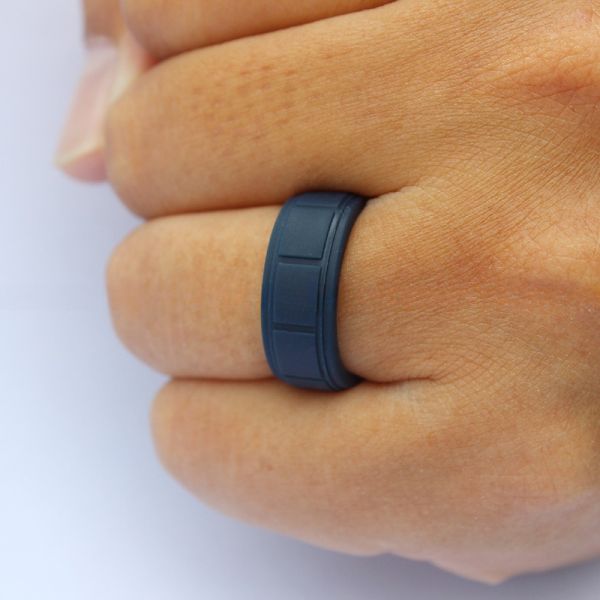 Anniversary Men's Silicone Rings 8mm Wide 2.5mm Thick Rubber Bands Rectangular Pattern Breathable