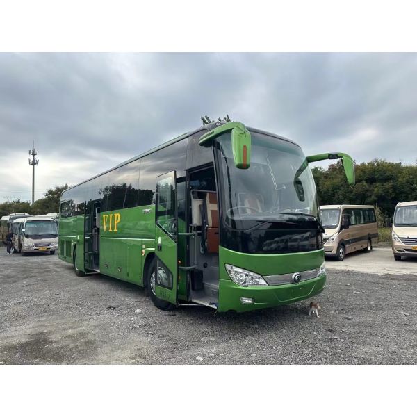Used 5 Diesel Engine Bus The Ultimate Luxury Tour Coach with Seating