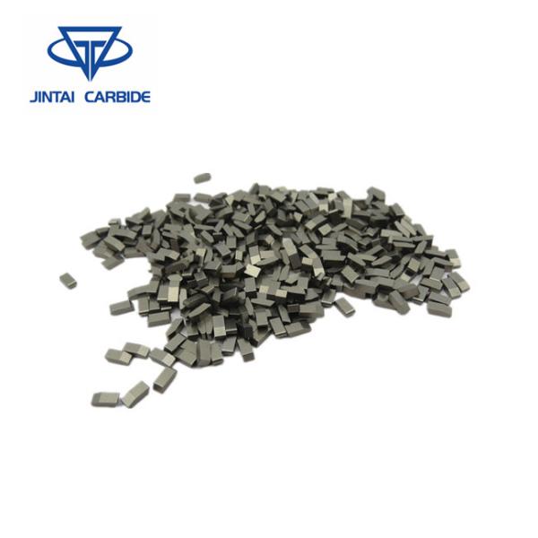 Cemented Carbide Saw Tip / Virgin Cemented Carbide Saw Tips For Cutting Hard Wood