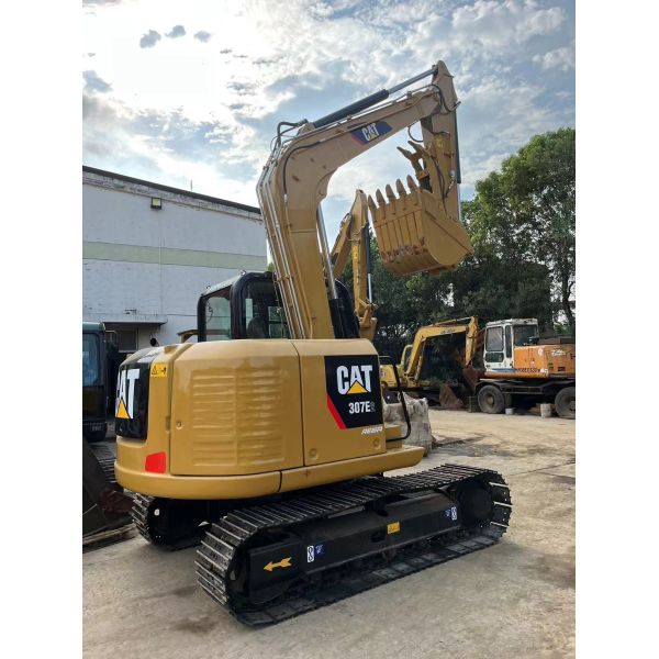 Original Japan CAT MINI Crawler Digger 307E2 Ton Excavator 7TON Operating Weight 27kW