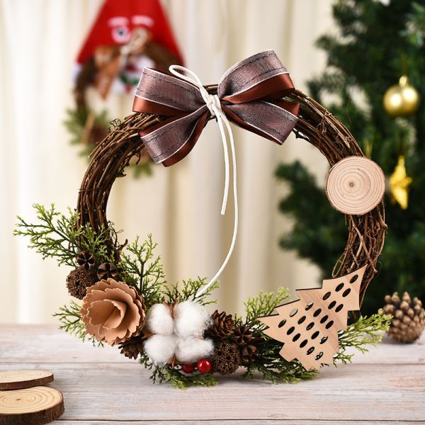 Plush Cloth and Plastic Christmas Pinecone Wreath for Outdoor Christmas Decorations