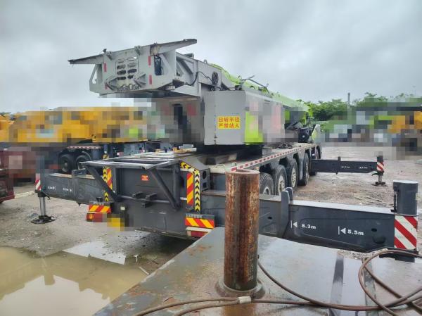 2021 Zoomlion ZAT2000E753 200T Grue tout terrain utilisée
