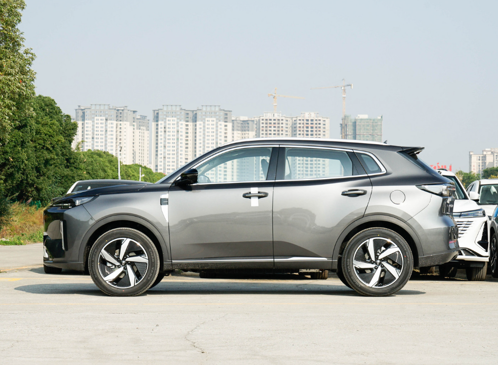 Чанган Qiyuan Q05 внедорожник с литий-ионной батареей Электромобиль с левым рулем