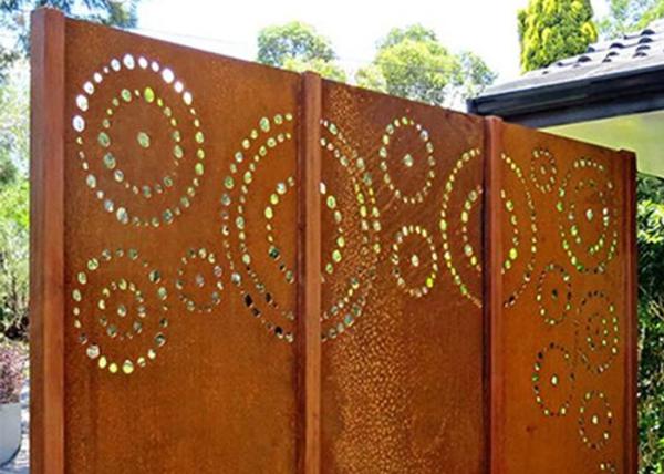 Circle Pattern Stainless Steel Garden Ornaments , Privacy Screen Panel Corten Steel