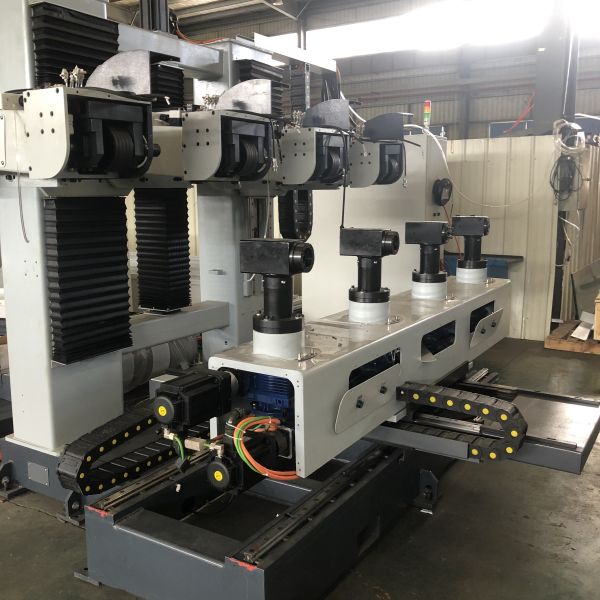 Multiple Stations Sanitary Fittings Bathroom Faucets Polishing Machine Stainless Steel Buffing Equipment