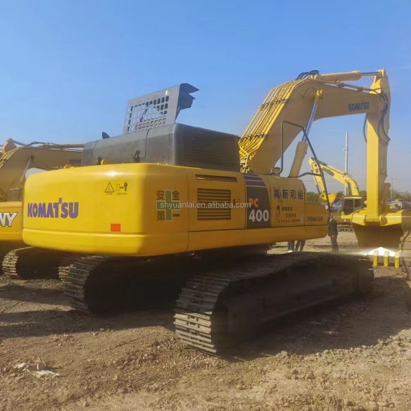 Valve hydraulique d'origine utilisée dans une excavatrice Komatsu PC 400 d'une masse de fonctionnement de 42100 kg