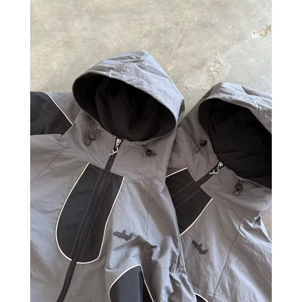 Summer Windbreaker Nylon Tracksuits Nylon Color Blocking Track Jacket Windbreaker Nylon Waterpoof Hoodie Shorts Set Men