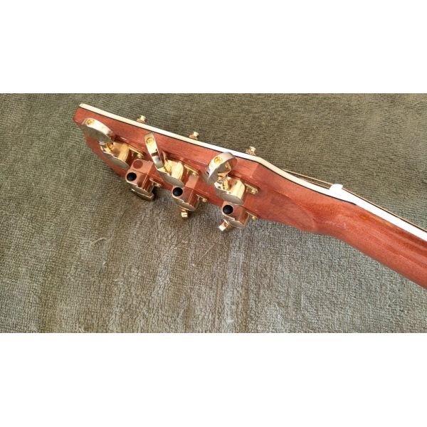 Guitar Factory Customization Acoustic Guitar Vintage Top AAA Sitka Solid Spruce Body Guitar with Fishman pickups