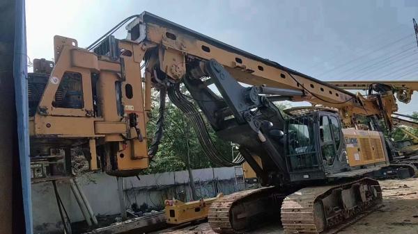 210kN Used Xcmg Piling Rig Machine XR240 6UZ1X Engine With Interlock Kelly Bar