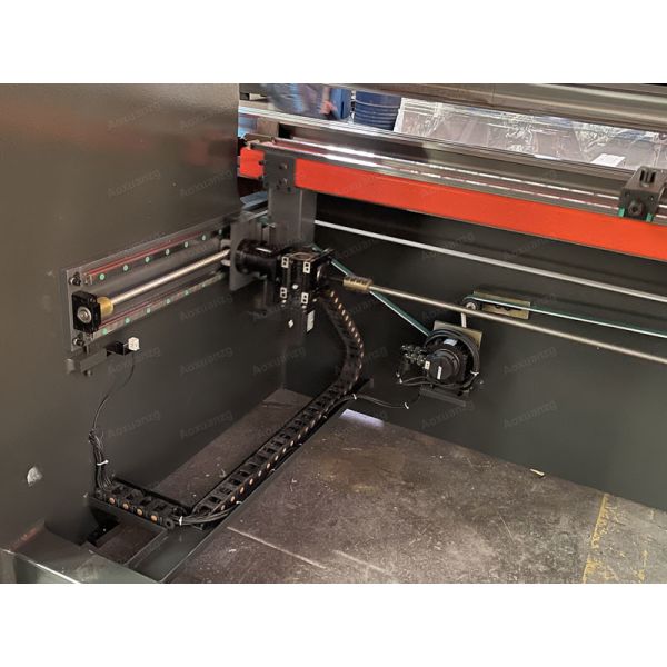 160Tons 3200mm Width Hydraulic Metal Bending Machine CNC DA58T Press Brake 4+1 Axis