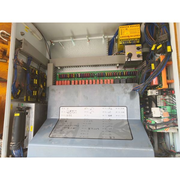 Promotion Sale of Used Concrete Pump Putzmeister 56m with Hydraulic Machining Process