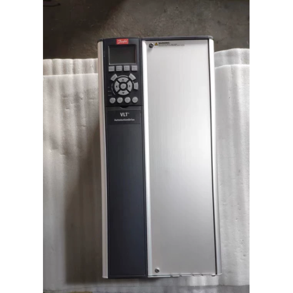 Original New Danfoss VFD  Frequency Inverter AC Motor Variable Frequency Driver FC-302P18KT5E20 3 Phase 380V IP20