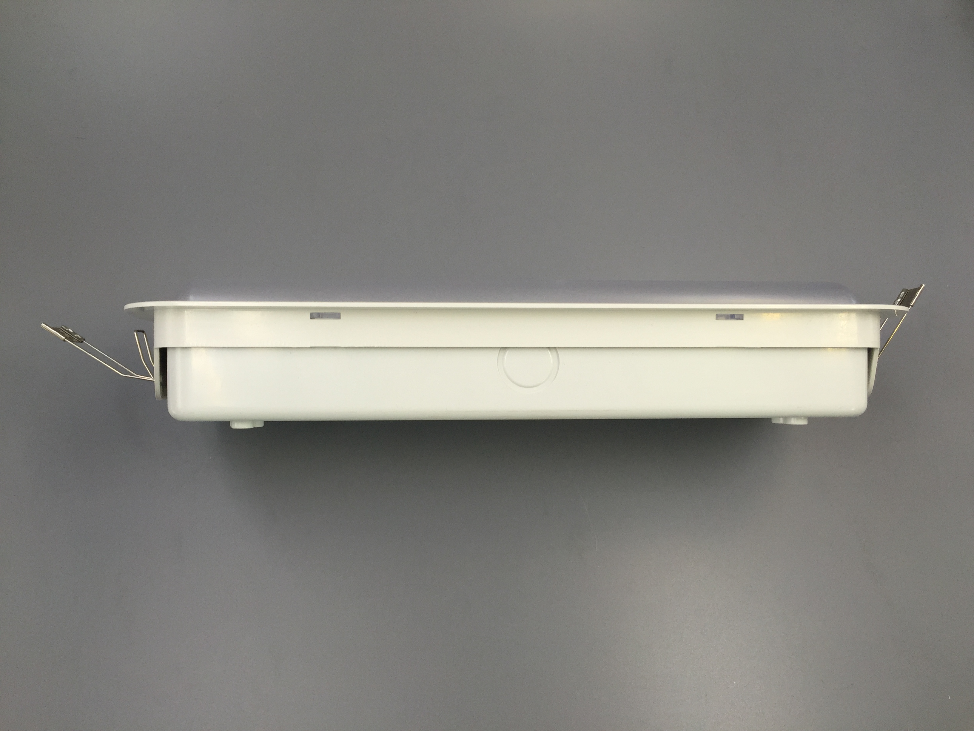 Battery Operated LED Ceiling Recessed Emergency Light with Fire Resistance ABS and 3 Hours Duration