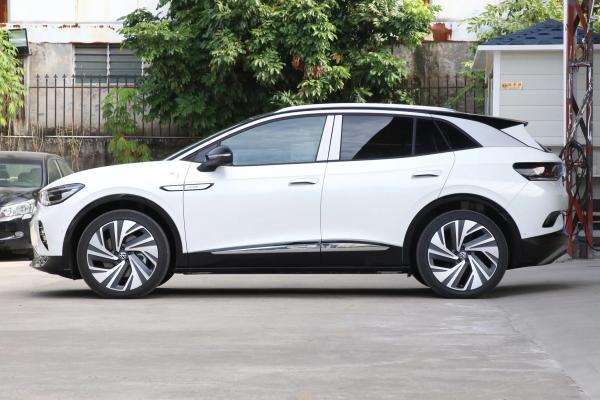 VW Volkswagen ID 4 EV 5 Door 5 Seater Electric Volkswagen SUV For The Modern Driver
