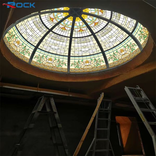 Церковь торгового центра гостиницы готическая потолок купола цветного стекла подгонянный