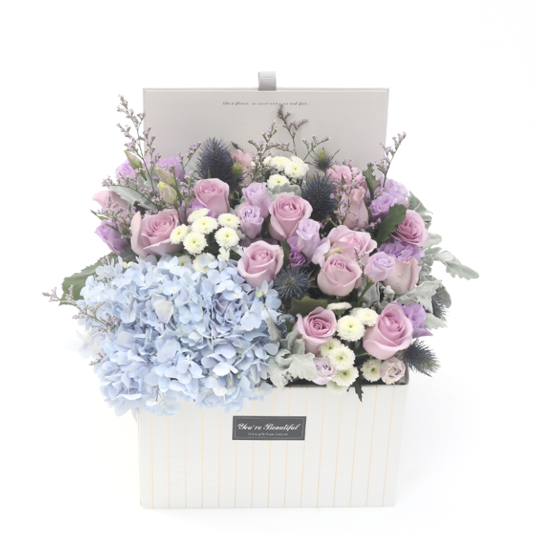 Square Folding Flower Gift Pink White Paperboard Box Carton Packaging Customized