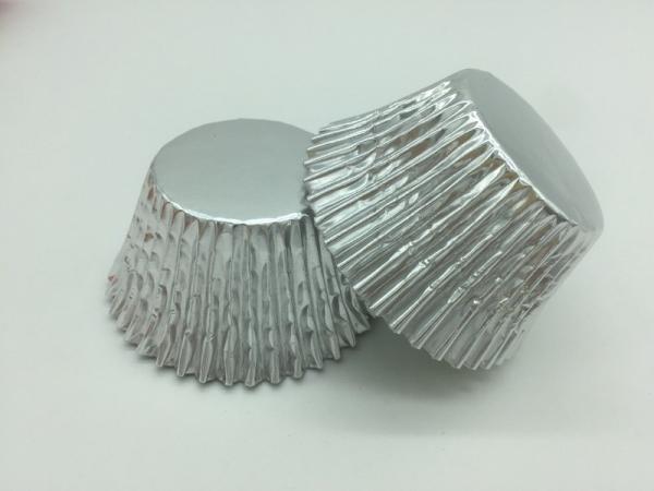 Heat Resist Aluminum Baking Cups Foil Muffin Liners Silver Round Shape For Bakery
