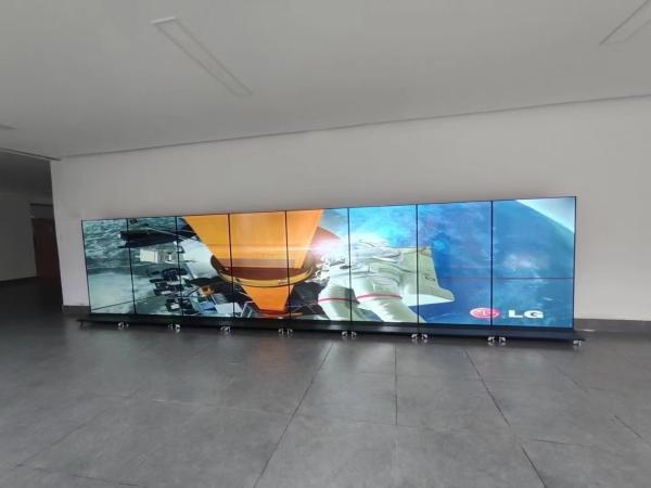 75 Inch Interactive Digital Signage Kiosk with Safety Glass