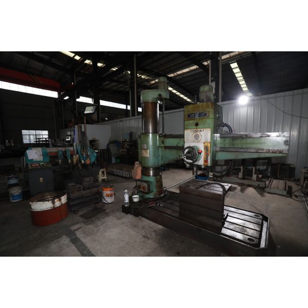 Zoomlion Sweeper-Specific Middle High-Pressure Spray Rod (Suction Cup Type): Aluminum Alloy + 16 Nozzles, Water Spray Road Cleaning