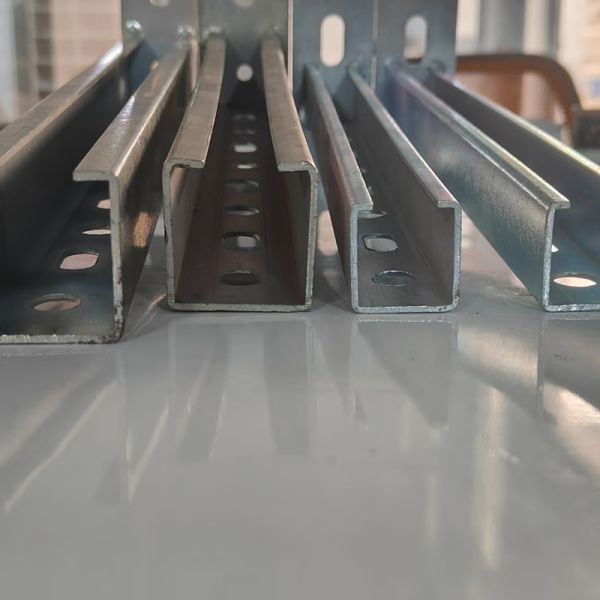 L-Shaped Punched Metal Bracket Galvanized Strut Channel Bracket for HVAC & Pipe Hanging Systems