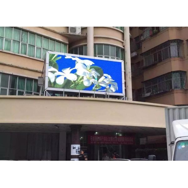 Small Pixch Pitch 6mm Electronic Led Billboards , Outdoor Digital Signage Displays