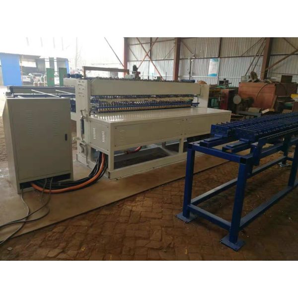 Line Wire Coil Wire Mesh Welding Machine Heavy Duty For Wire Diameter 2--5mm