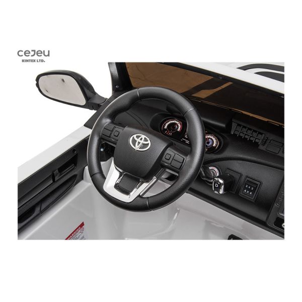 140x92x74cm Toyota Hilux 2019 Licensed Kids Car With Two Seat