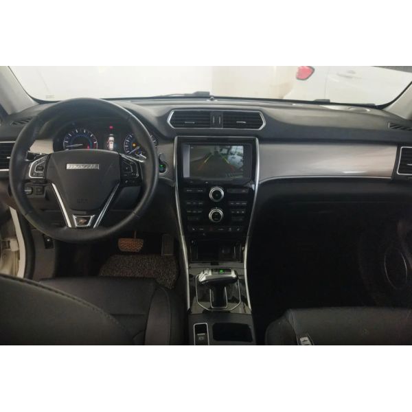 Haval H2 2018 Red Label 1.5T с двойным сцеплением 2WD Luxury Great Wall Motors Малый внедорожник бензин 1.5T 150HP L4