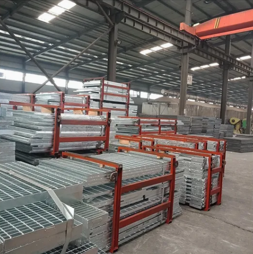 Corrosion Resistant Customizable High Zinc Coating Steel Grating Platform Grating for Industrial Walkways